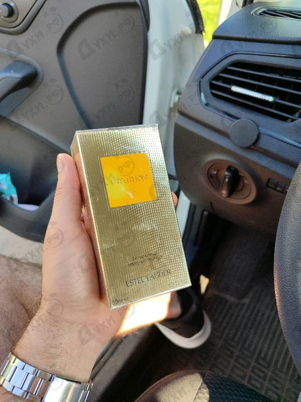 Парфюмерия Intuition Eau De Parfum (2015) от Estee Lauder