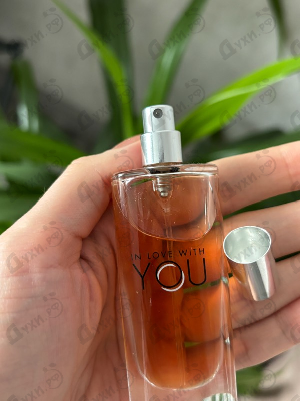 Парфюмерия Emporio Armani In Love With You от Giorgio Armani