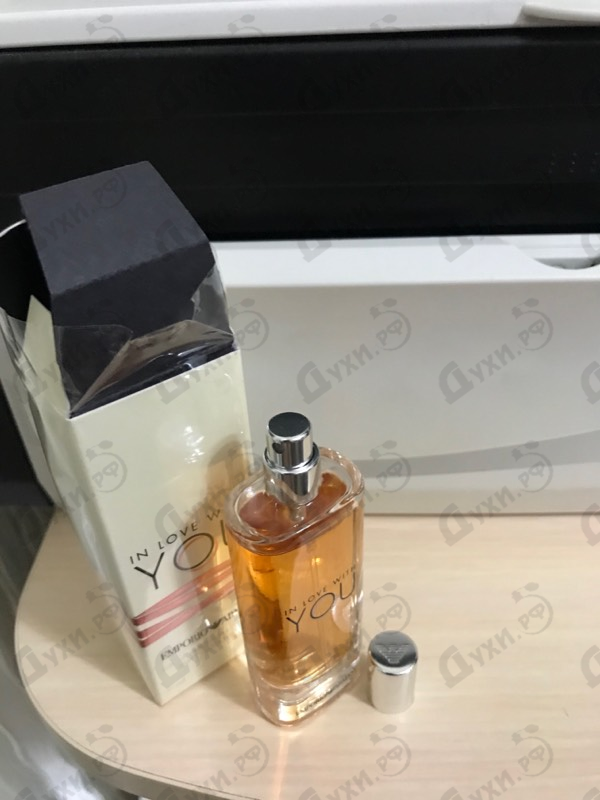 Парфюмерия Emporio Armani In Love With You от Giorgio Armani