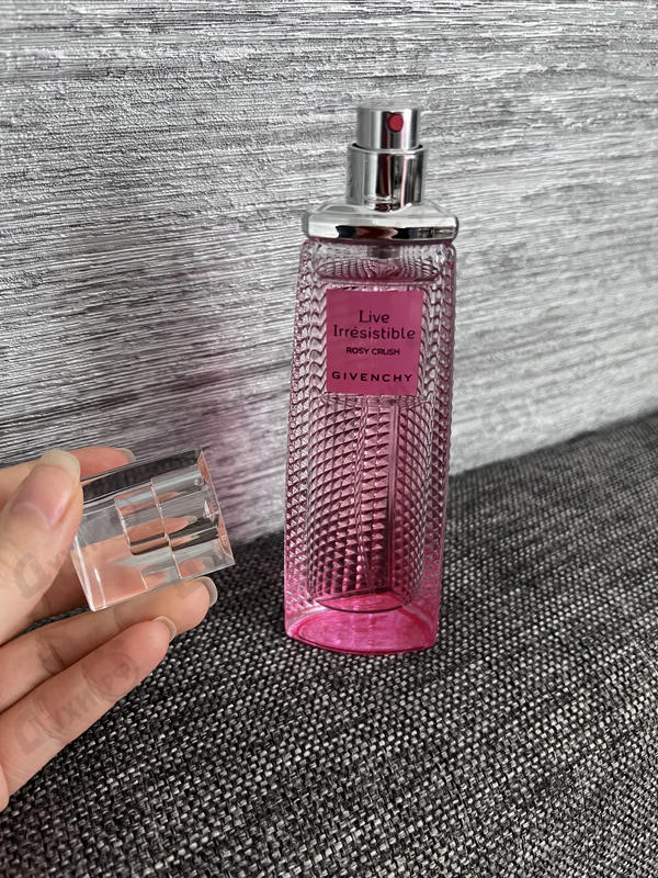 Купить Givenchy Live Irresistible Rosy Crush