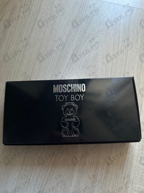 Парфюмерия Toy Boy от Moschino