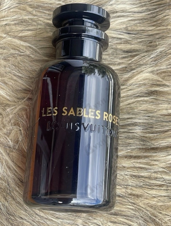 Духи Les Sables Roses от Louis Vuitton
