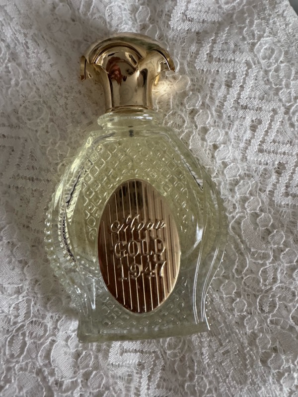Парфюмерия Moon 1947 Gold от Norana Perfumes