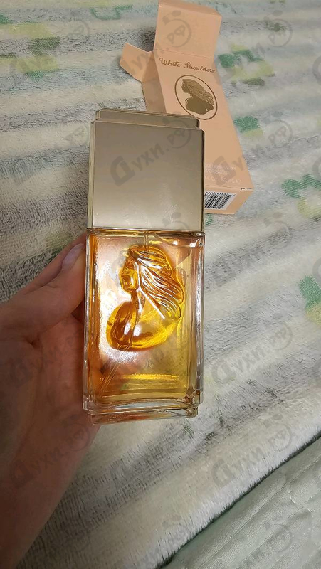 Парфюмерия Elizabeth Arden White Shoulders