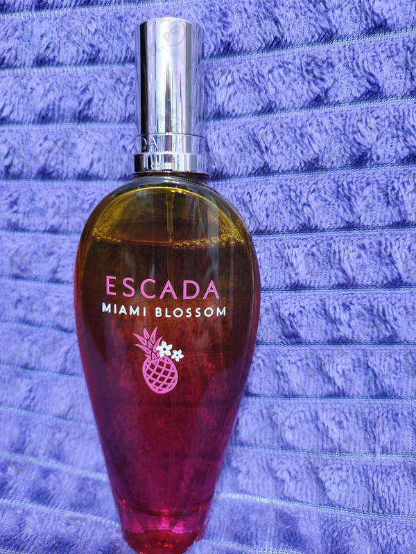 Купить Miami Blossom от Escada Отзывы Escada Miami Blossom