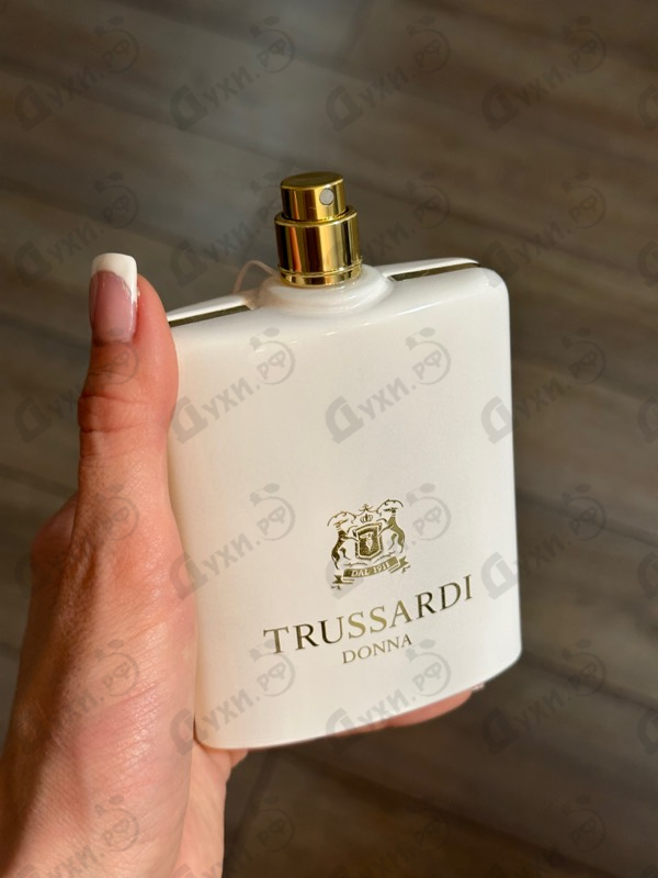 Парфюмерия Donna Levriero от Trussardi