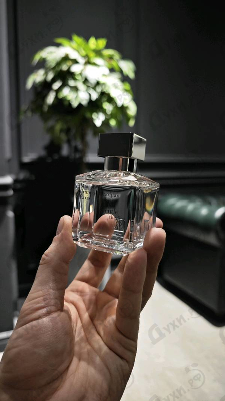 Парфюмерия Gentle Fluidity Silver от Maison Francis Kurkdjian