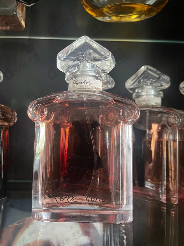 Парфюмерия Guerlain La Petite Robe Noire Velours Парфюмерия La Petite Robe Noire Velours от Guerlain