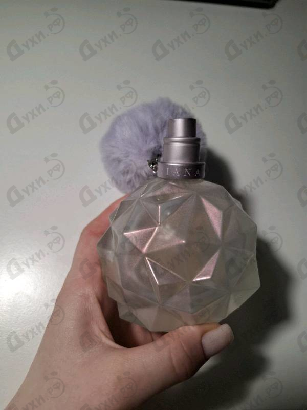 Парфюмерия Moonlight от Ariana Grande
