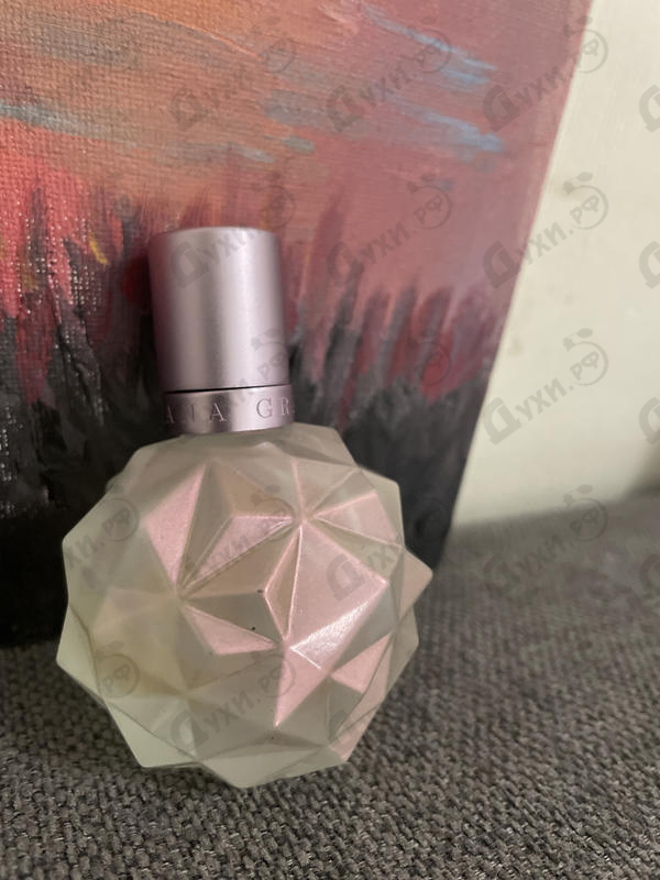 Парфюмерия Moonlight от Ariana Grande