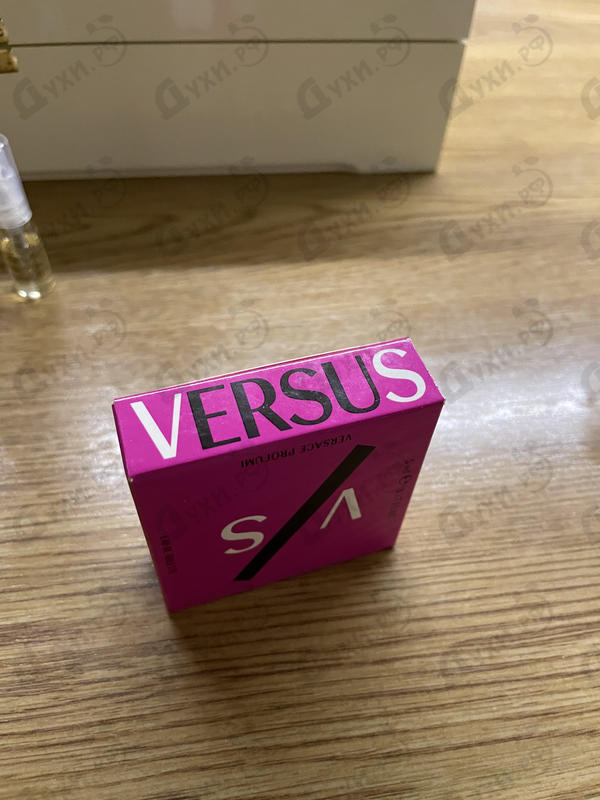 Купить V/S Versus от Versace