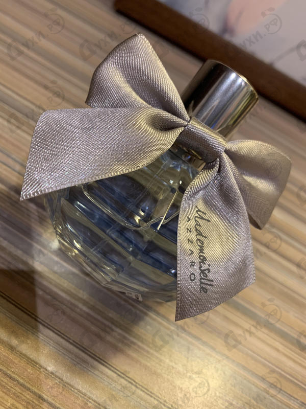Парфюмерия Mademoiselle L'Eau Tres Charmante от Azzaro Отзывы Azzaro Mademoiselle L'Eau Tres Charmante