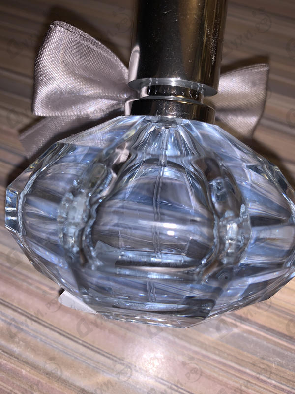 Парфюмерия Mademoiselle L'Eau Tres Charmante от Azzaro