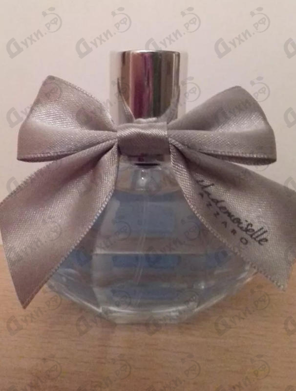 Парфюмерия Mademoiselle L'Eau Tres Charmante от Azzaro