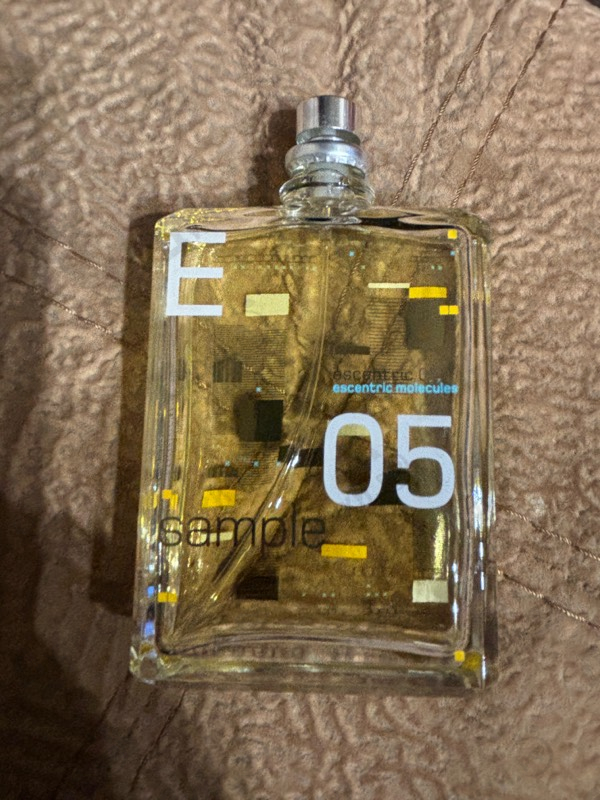 Парфюмерия Escentric 05 от Escentric Molecules