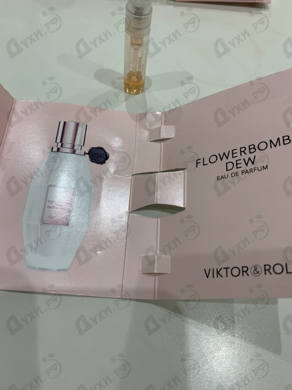 Купить Viktor & Rolf Flowerbomb Dew