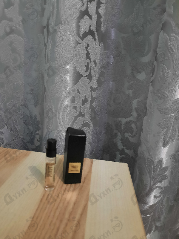 Духи Prive Gardenia Antigua от Giorgio Armani