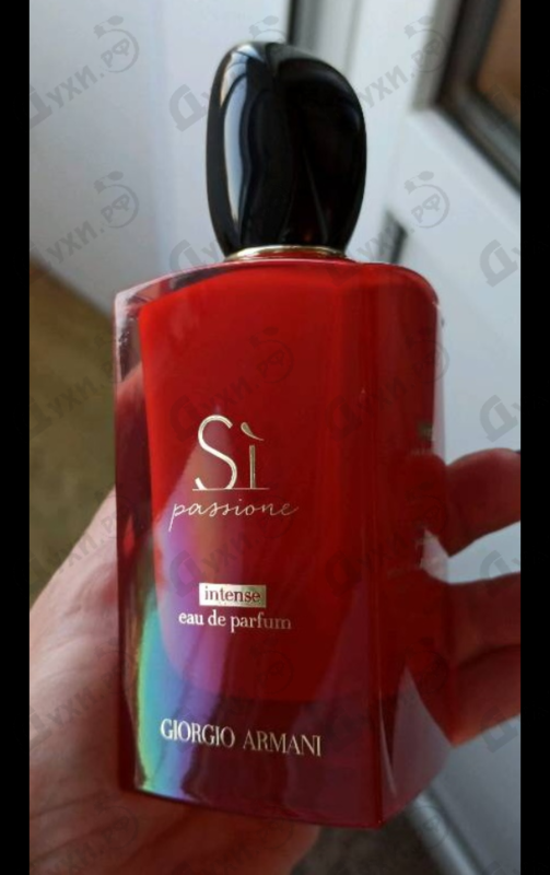 Парфюмерия Giorgio Armani Si Passione Intense