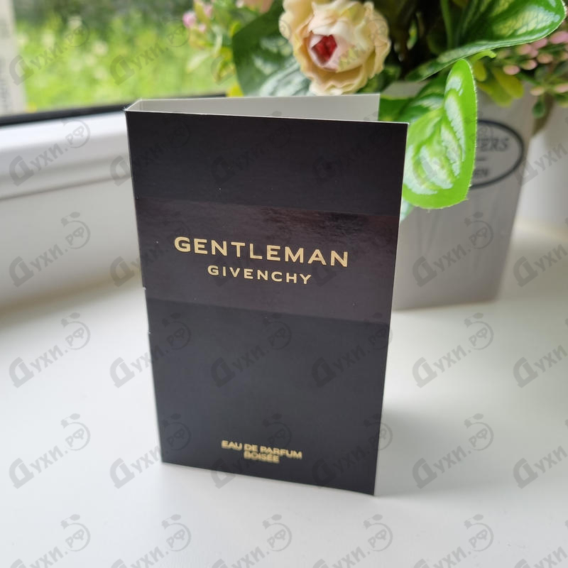 Парфюмерия Gentleman Eau de Parfum Boisee от Givenchy