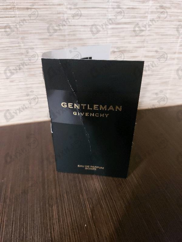Парфюмерия Gentleman Eau de Parfum Boisee от Givenchy
