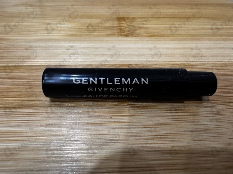 Купить Givenchy Gentleman Eau de Parfum Boisee