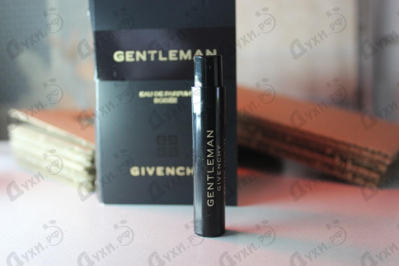 Парфюмерия Gentleman Eau de Parfum Boisee от Givenchy