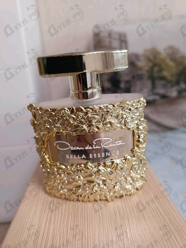Парфюмерия Bella Essence от Oscar De La Renta