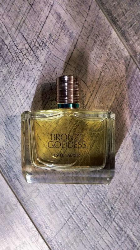 Духи Bronze Goddess Eau Fraiche 2019 от Estee Lauder