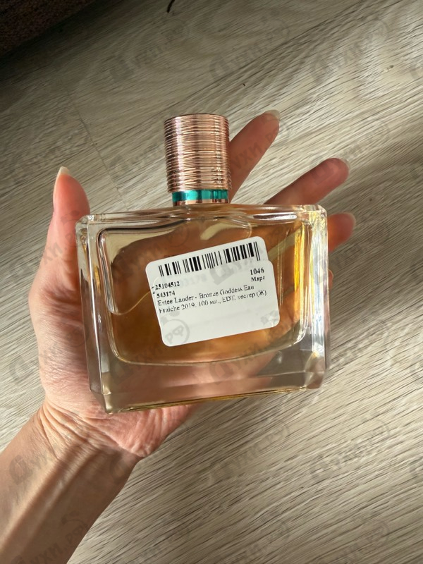 Духи Bronze Goddess Eau Fraiche 2019 от Estee Lauder