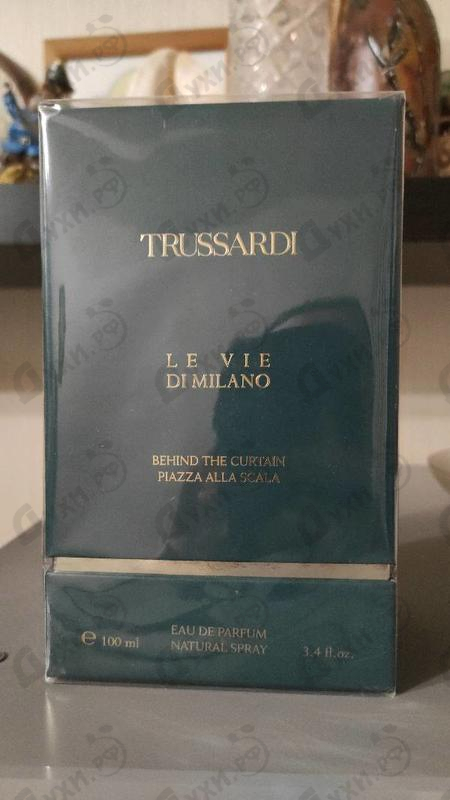 Купить Behind The Curtain Piazza Alla Scala от Trussardi Купить Trussardi Behind The Curtain Piazza Alla Scala