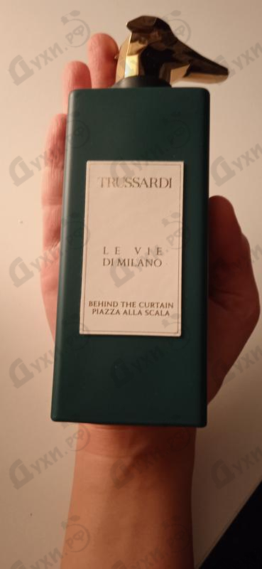 Купить Trussardi Behind The Curtain Piazza Alla Scala Духи Behind The Curtain Piazza Alla Scala от Trussardi