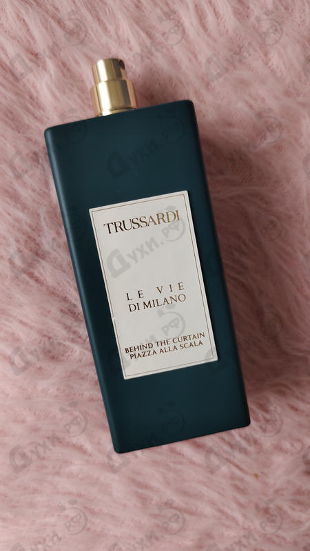 Духи Behind The Curtain Piazza Alla Scala от Trussardi