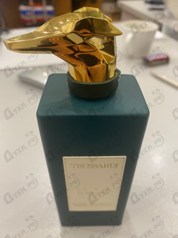 Купить Behind The Curtain Piazza Alla Scala от Trussardi Парфюмерия Trussardi Behind The Curtain Piazza Alla Scala