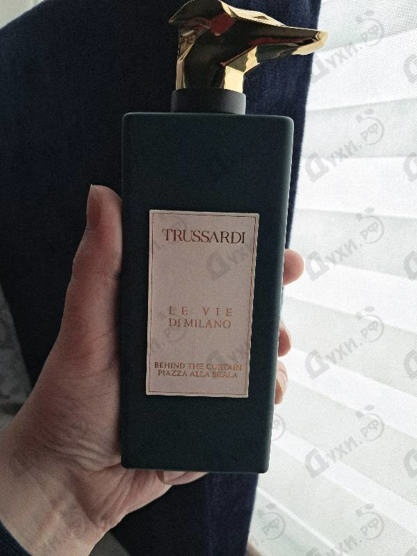 Парфюмерия Behind The Curtain Piazza Alla Scala от Trussardi