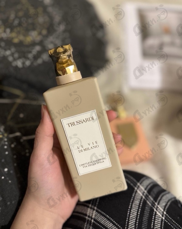 Парфюмерия Trussardi Limitless Shopping Via Della Spiga