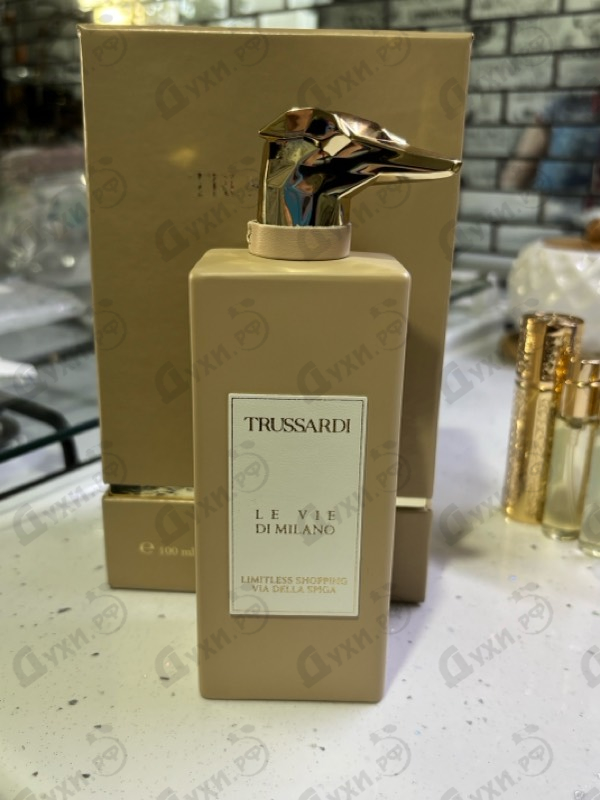 Купить Limitless Shopping Via Della Spiga от Trussardi