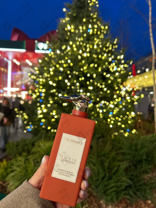 Парфюмерия Trussardi Passeggiata In Galleria Vittorio Emanuele II