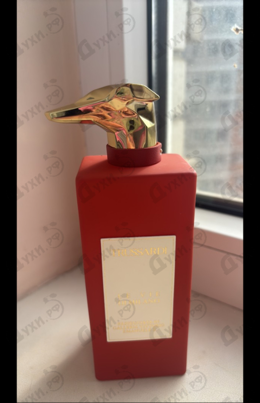 Парфюмерия Trussardi Passeggiata In Galleria Vittorio Emanuele II