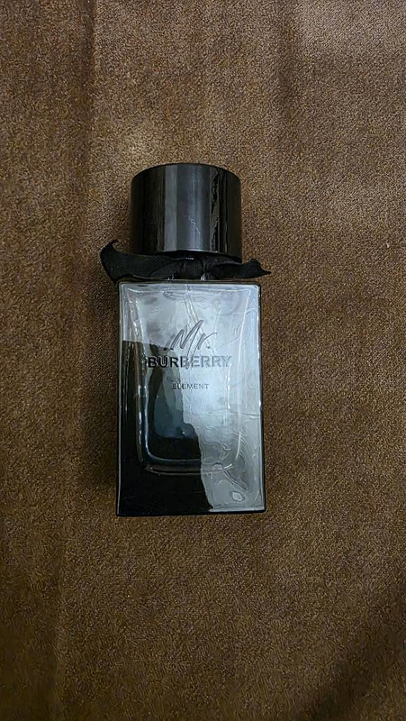 Парфюмерия Burberry Mr. Burberry Element