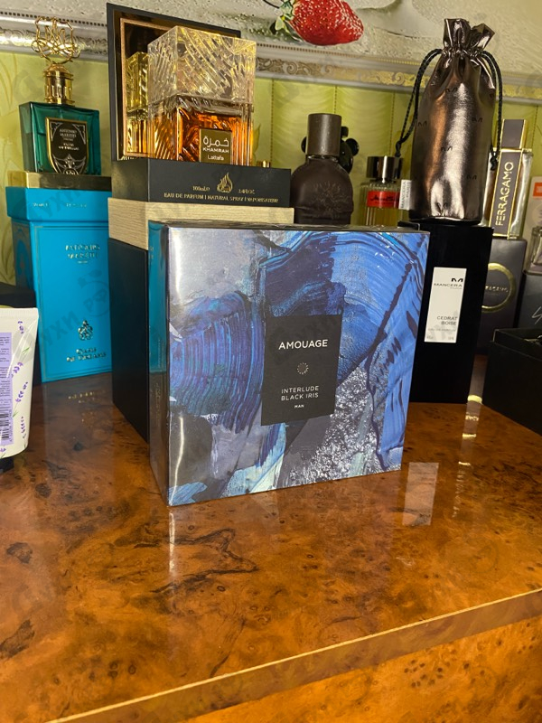 Духи Interlude Black Iris от Amouage