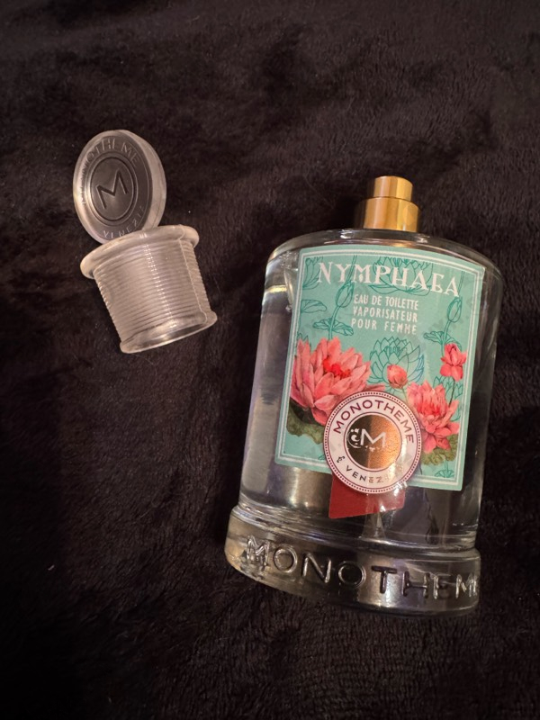 Духи Nymphaea от Monotheme