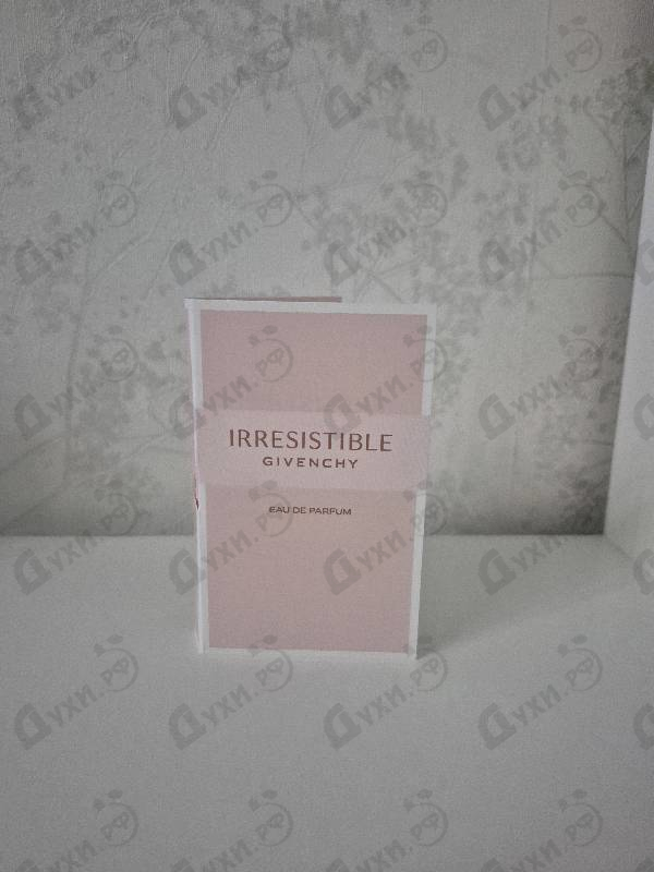 Купить Irresistible (2020) от Givenchy