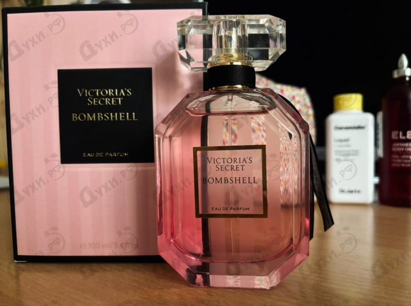 Парфюмерия Bombshell Eau de Parfum (2016) от Victoria's Secret