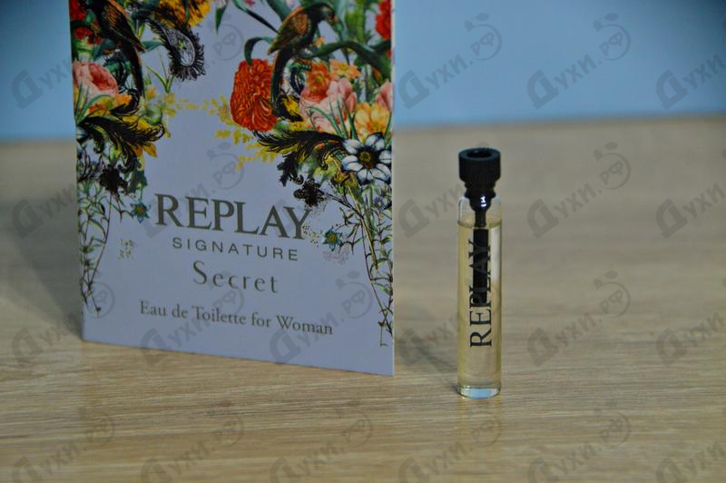 Духи Signature Secret от Replay