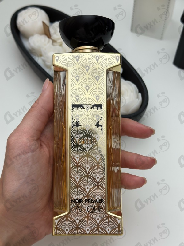 Духи Plume Blanche от Lalique