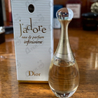 Отзывы Christian Dior J’adore Infinissime