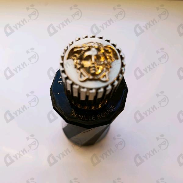 Парфюмерия Vanille Rouge от Versace