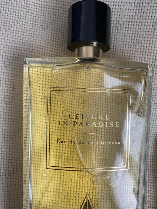 Купить Leisure In Paradise от Simone Andreoli