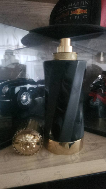 Парфюмерия Versace Figue Blanche