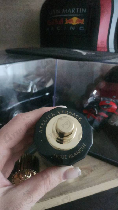 Парфюмерия Figue Blanche от Versace